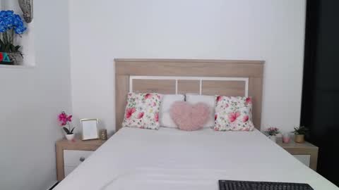 Aylin Ross online show from 17, 11, 2025