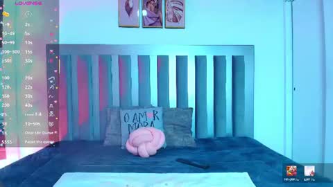 Snapshot of aylin_valerie chatting on 11, 7, 2026 aylin_valerie online show from 11, 7, 2026