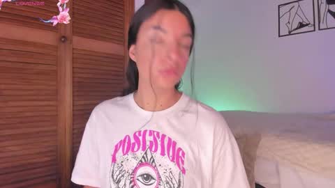 Snapshot of aylinnzambrano_ chatting on 26, 10, 2025 Aylin  online show from 26, 10, 2025