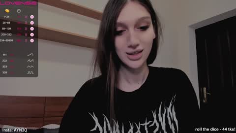 Snapshot of ayn3q chatting on 14, 12, 2024 AYNEK fansly online show from 14, 12, 2024