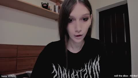 Snapshot of ayn3q chatting on 18, 1, 2025 AYNEK fansly online show from 18, 1, 2025