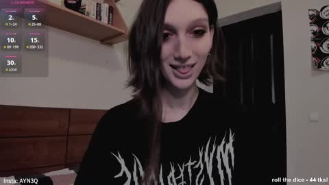 Snapshot of ayn3q chatting on 1, 3, 2025 AYNEK fansly online show from 1, 3, 2025