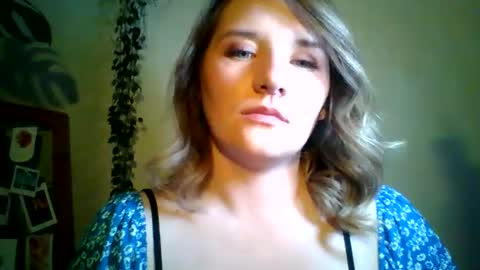 Snapshot of ayrix chatting on 20, 9, 2025 ayrix online show from 20, 9, 2025