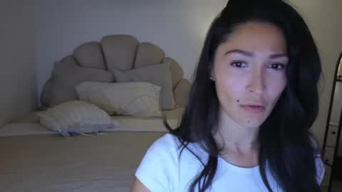 azaleia_ online show from 2, 8, 2026
