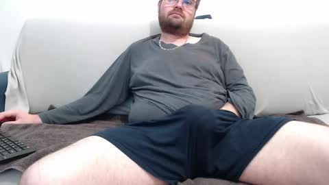 Azer online show from 5, 10, 2025