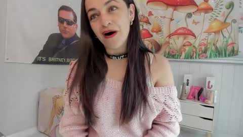 Azucena R online show from 29, 9, 2025