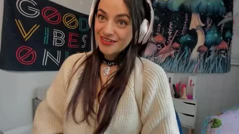 Azucena R online show from 6, 11, 2025