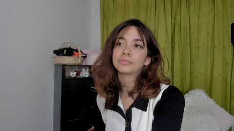 azumi saan online show from 7, 4, 2026