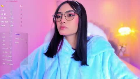 Azura online show from 20, 4, 2026