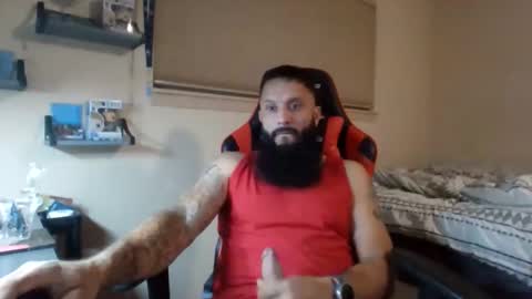 Snapshot of b713htx chatting on 23, 11, 2025 Miguel online show from 23, 11, 2025