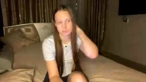 Anny Simpson online show from 26, 10, 2025