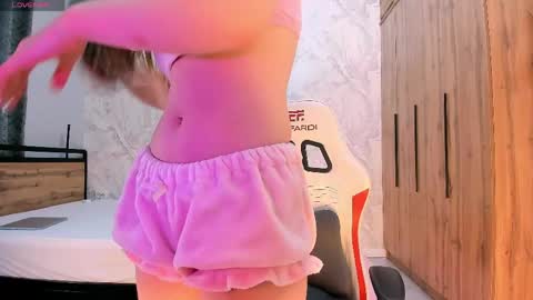 Snapshot of babby_rabbit_ chatting on 2, 5, 2026 Cute Raby online show from 2, 5, 2026