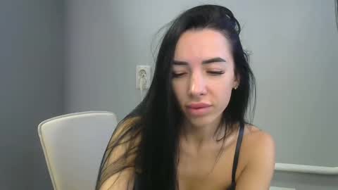 Snapshot of babe_catherine chatting on 3, 12, 2024 babe Sara3 online show from 3, 12, 2024