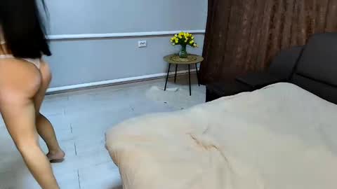 Snapshot of babe_catherine chatting on 23, 2, 2025 babe Sara3 online show from 23, 2, 2025