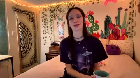 Fern Browning online show from 9, 1, 2025