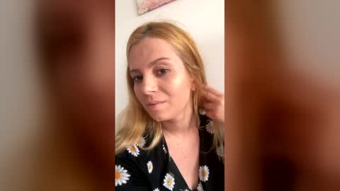 Baby Blonde online show from 1, 6, 2026