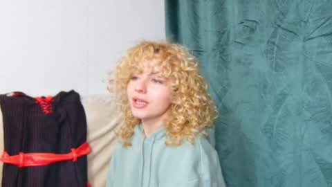 Snapshot of baby_doll91 chatting on 28, 2, 2025 Babby Doll online show from 28, 2, 2025