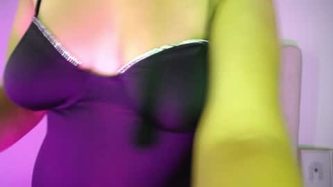 Snapshot of baby_honey24 chatting on 16, 12, 2024 BABY HONEY online show from 16, 12, 2024