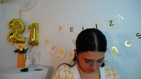 Snapshot of baby_honey24 chatting on 11, 1, 2025 BABY HONEY online show from 11, 1, 2025