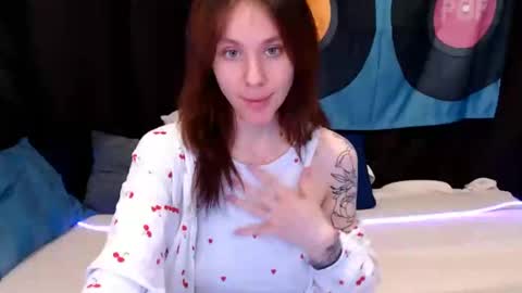 baby_kitte online show from 22, 12, 2024