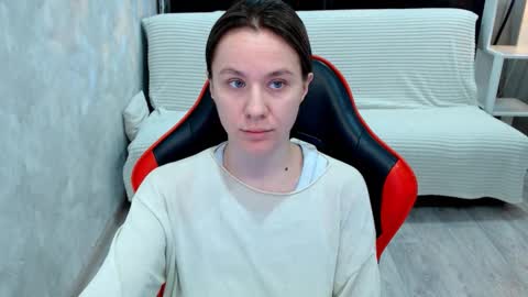 baby_kitte online show from 3, 12, 2025