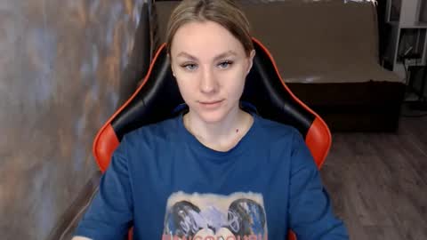 baby_kitte online show from 17, 2, 2026