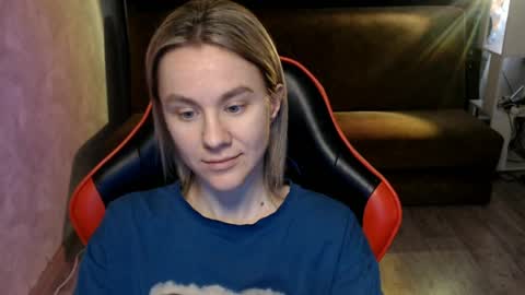 baby_kitte online show from 6, 4, 2026