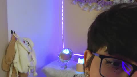 Snapshot of baby_xian chatting on 13, 2, 2025  Dani  online show from 13, 2, 2025