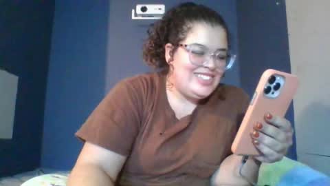 Snapshot of babyelle0 chatting on 28, 10, 2025 Your Highness Elle online show from 28, 10, 2025