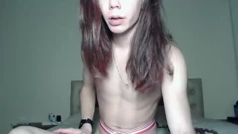 Snapshot of babyezhen chatting on 2, 11, 2025 babyezhen online show from 2, 11, 2025