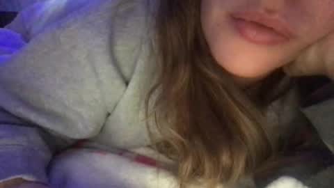 Snapshot of babyhoney333 chatting on 1, 2, 2026 babyhoney333 online show from 1, 2, 2026