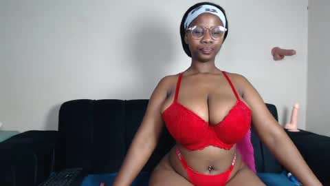 babyluciax online show from 13, 7, 2026