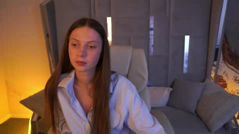 Snapshot of babylumii chatting on 8, 7, 2026 Lady Vi online show from 8, 7, 2026