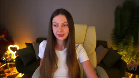Snapshot of babylumii chatting on 11, 7, 2026 Lady Vi online show from 11, 7, 2026