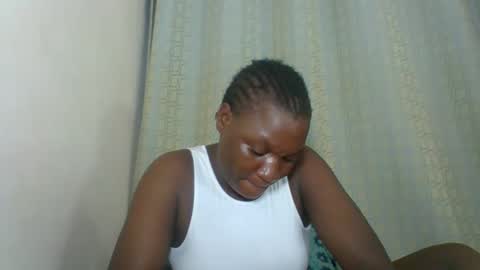 Snapshot of babymolly2 chatting on 15, 11, 2025 Rossy Kwekwe online show from 15, 11, 2025
