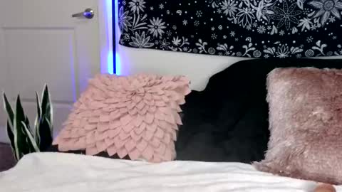 babyred online show from 15, 4, 2026