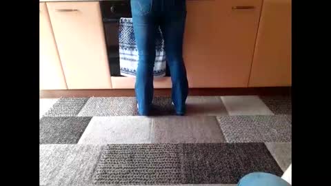 babyuby3 online show from 14, 9, 2025