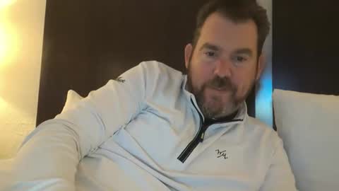 Snapshot of backofyourholes chatting on 7, 5, 2026 backofyourholes online show from 7, 5, 2026