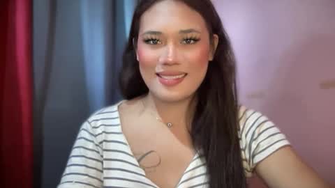 AMARA - FOLLOW ME AND THUMBS UP online show from 9, 2, 2026