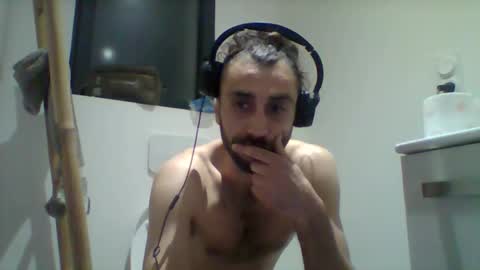 Snapshot of badboy33000182893 chatting on 10, 11, 2025 badboy33000182893 online show from 10, 11, 2025