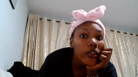 baddestslut001 online show from 25, 6, 2026