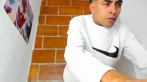 Snapshot of badjuanhot chatting on 25, 12, 2024 Juan Help us reach 100 likes online show from 25, 12, 2024