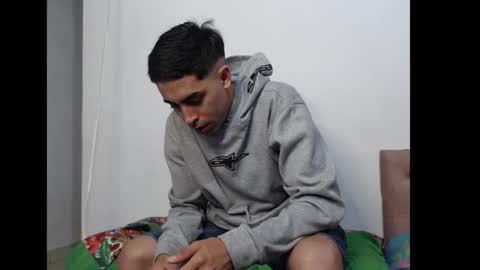 Snapshot of badjuanhot chatting on 13, 1, 2025 Juan Help us reach 100 likes online show from 13, 1, 2025