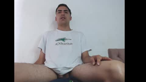 Snapshot of badjuanhot chatting on 13, 1, 2025 Juan Help us reach 100 likes online show from 13, 1, 2025