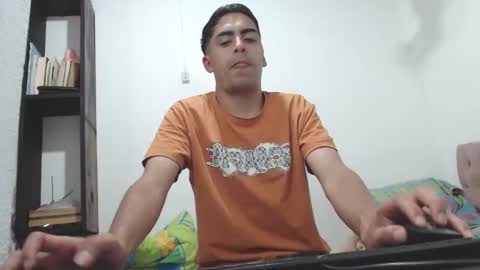 Snapshot of badjuanhot chatting on 15, 1, 2025 Juan Help us reach 100 likes online show from 15, 1, 2025