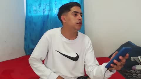 Snapshot of badjuanhot chatting on 19, 1, 2025 Juan Help us reach 100 likes online show from 19, 1, 2025