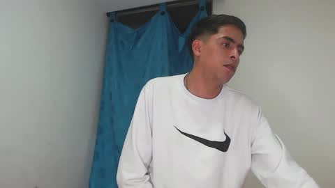 Snapshot of badjuanhot chatting on 21, 1, 2025 Juan Help us reach 100 likes online show from 21, 1, 2025