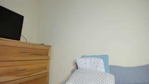 Name online show from 19, 2, 2025