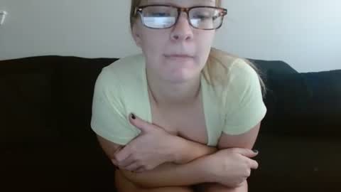 Snapshot of baeblondie chatting on 5, 11, 2025 baeblondie online show from 5, 11, 2025