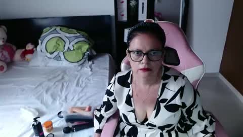 sandra online show from 19, 10, 2025